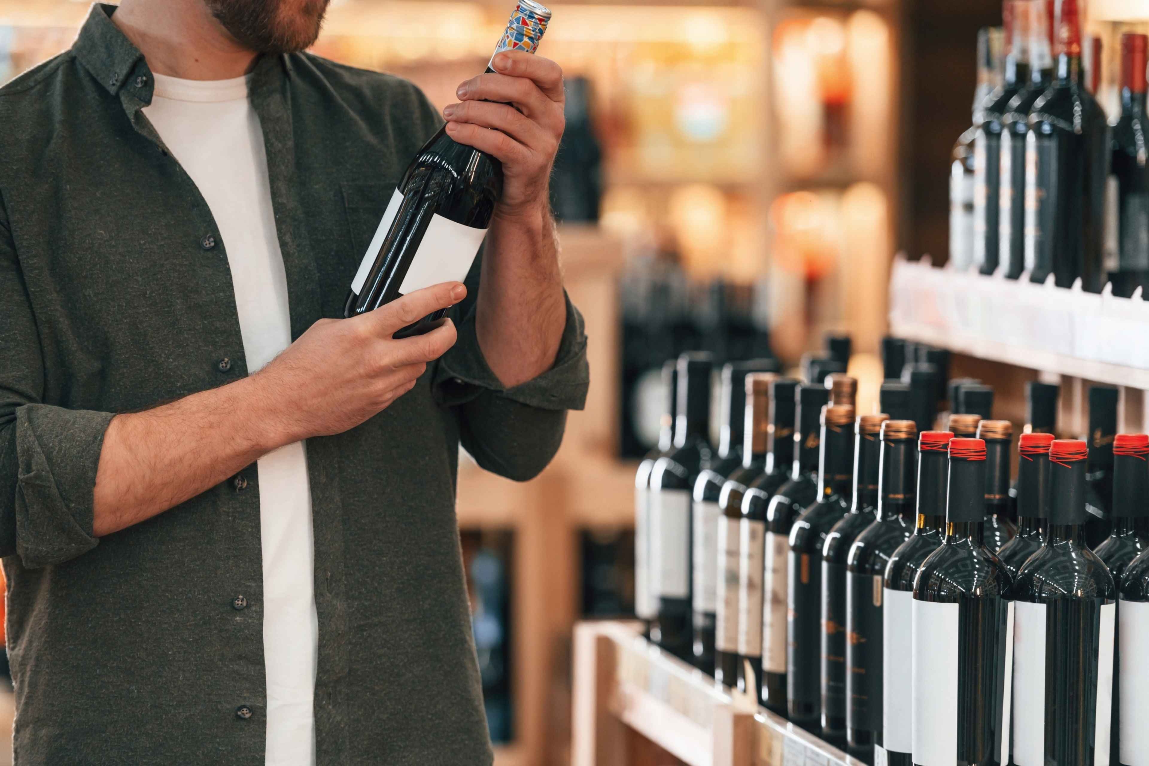 presentes-de-natal-6-vinhos-sofisticados-para-presentear-e-surpreender-20261016102635000